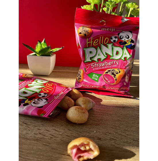 Meiji Hello Panda strawberry
(individual packets) net WT 0.75 OZ (21g)