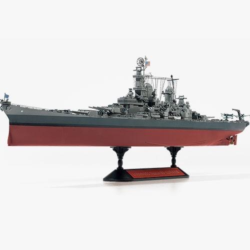 Academy USS Missouri BB-63 1/700 Modeler&