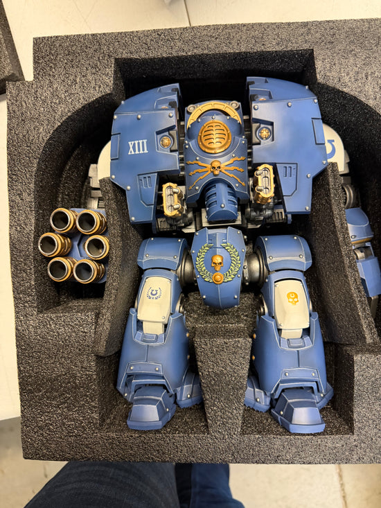 Joytoy The Horus Heresy Ultramarines Leviathan Dreadnought with Cyclonic Melta Lance and Siege Claws (Missing 1 piece 10% OFF)
