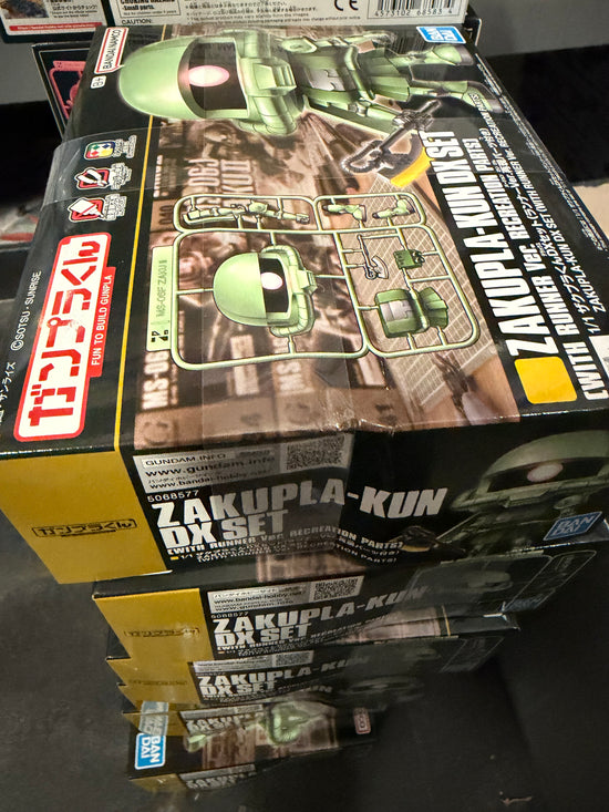 1/1 ZAKUPLA-KUN DX SET (WITH RUNNER VER. RECREATION PARTS) (Damage Box 15% OFF)
