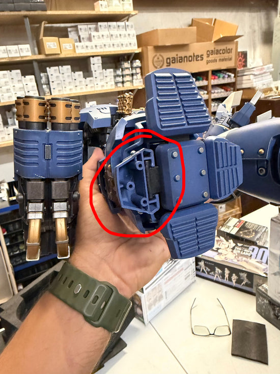 Joytoy The Horus Heresy Ultramarines Leviathan Dreadnought with Cyclonic Melta Lance and Siege Claws (Missing 1 piece 10% OFF)