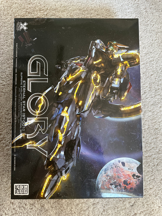 Eternal Star Glory 1/100 Model Kit
[Damaged Box 5%OFF]