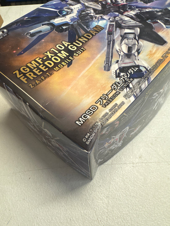 (DAMAGE BOX 15% OFF) MGSD Freedom Gundam