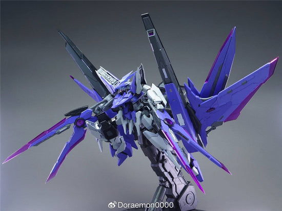 Iron Toys 1/100 Star Abyss model kit (Pre-Order)