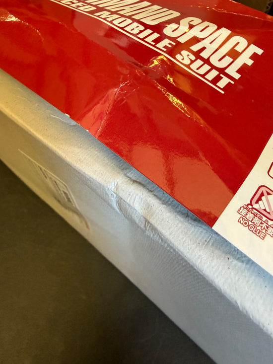 MG 1/100 GM COMMAND SPACE (Damaged Box 10%OFF)