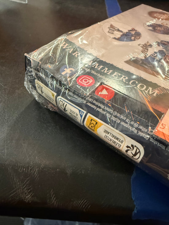 Warhammer 40,000 Ultramarines: Ferren Areios (Damaged box 5%OFF)