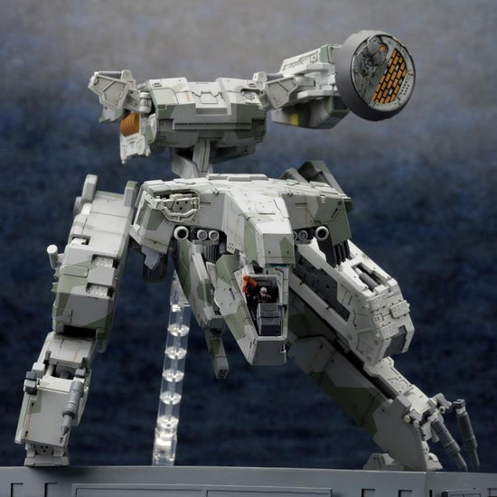 Metal Gear Solid 4: Guns of the Patriots Metal Gear Rex 1/100 Scale Model Kit (Reissue)
