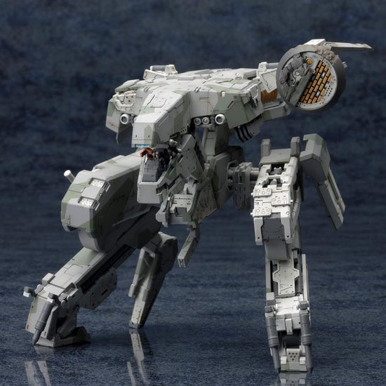 Metal Gear Solid 4: Guns of the Patriots Metal Gear Rex 1/100 Scale Model Kit (Reissue)