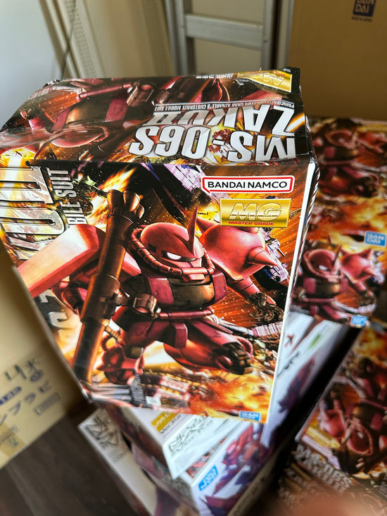 MG MS-06S Zaku II [Damage Box 15% OFF]