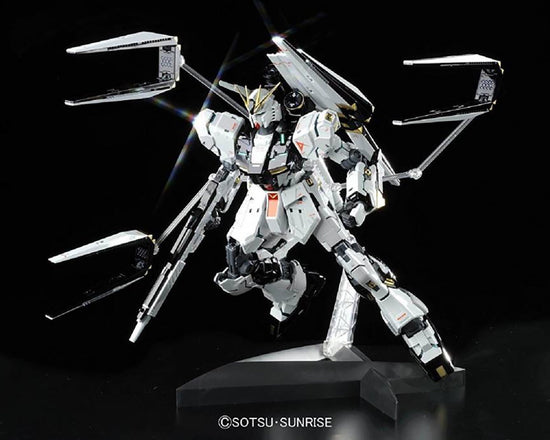 MG RX-93 Nu Gundam Ver.Ka Titanum Finish Ver.