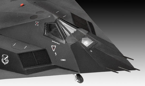 Revell F117A Nighthawk Stealth Fighter 1:72