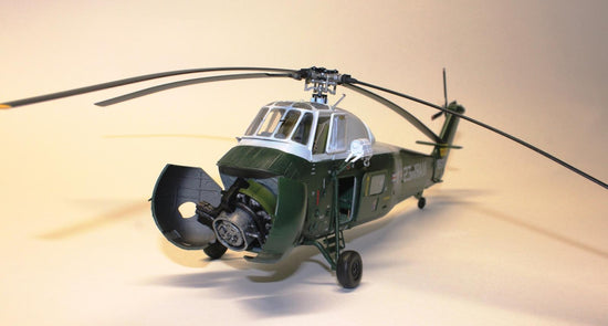 Trumpeter VH34D Marine One Helicopter 1:48