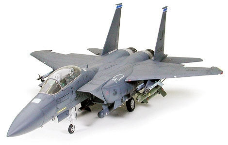 Tamiya BOEING F-15E STRIKE EAGLE "Bunker Buster" 1:32 scale